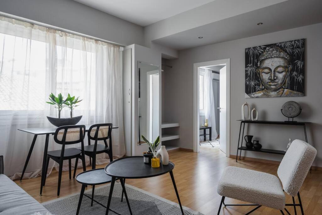 Your Cosy Perch In The Heart Of The Athenian Buzz Апартаменты