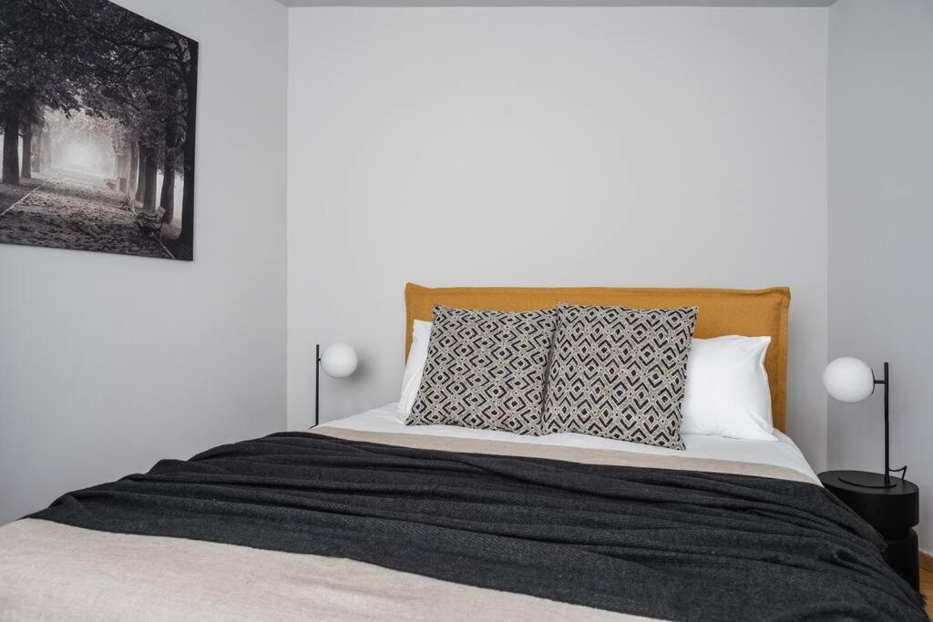 Апартаменты Your Cosy Perch In The Heart Of The Athenian Buzz Афины